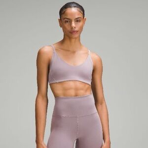 Lululemon Everlux with Mesh Train Bra Purple Size 14